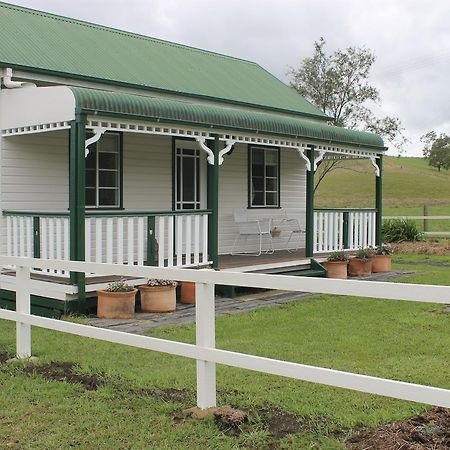 The Dollhouse Cottage Horseshoe Creek ภายนอก รูปภาพ