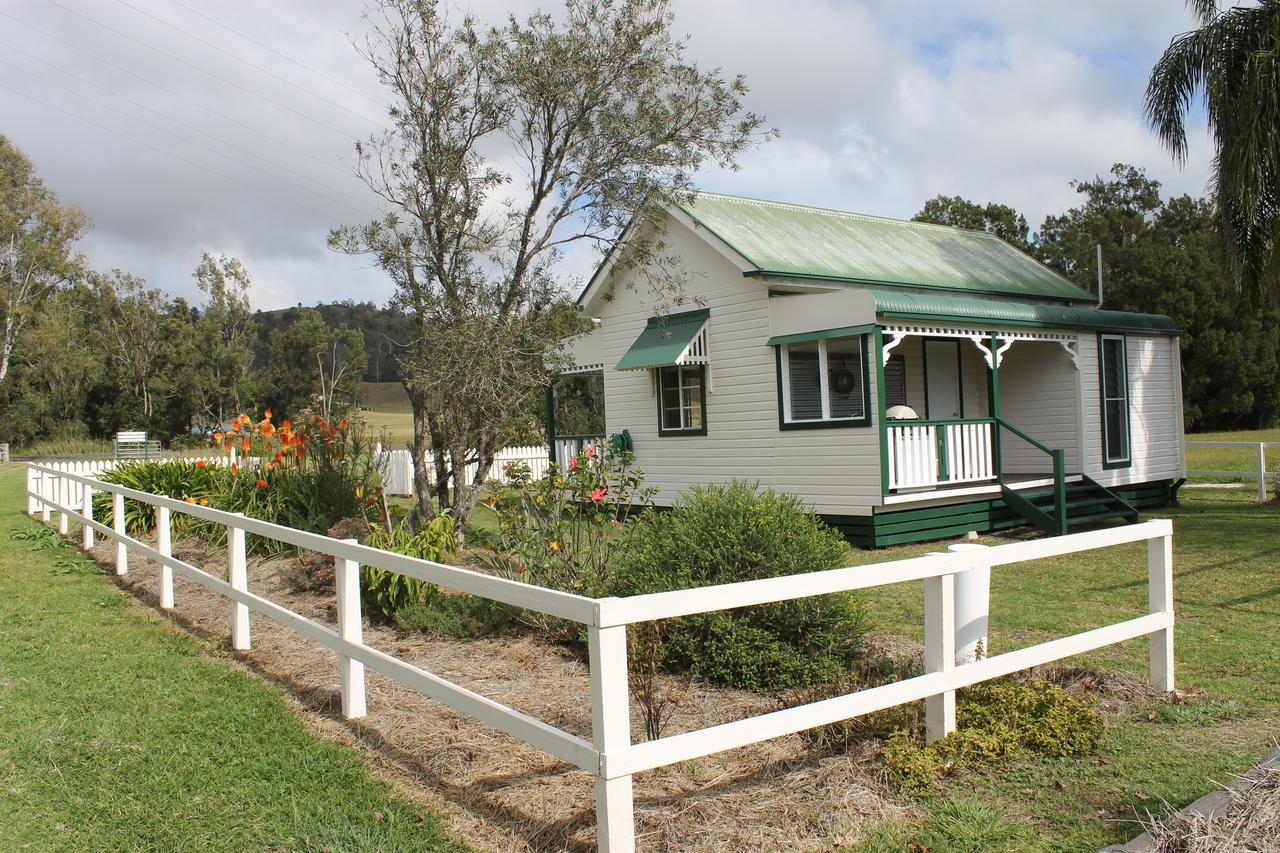 The Dollhouse Cottage Horseshoe Creek ภายนอก รูปภาพ